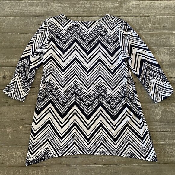 Rue Juju Blouse Women’s Small Navy White 3/4 Sleeve Chevron Pattern Stretchy - Picture 4 of 6